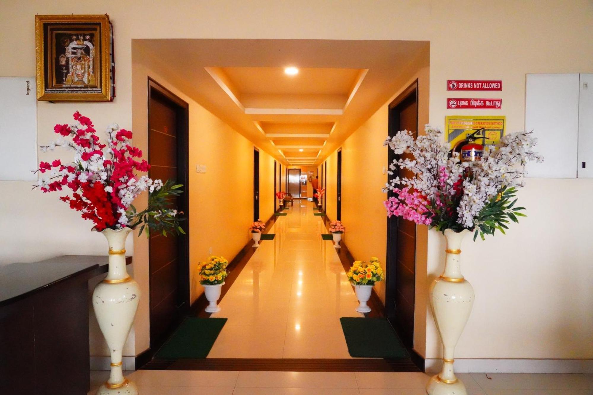 Vinayagam Residency Hotel Arcot Екстериор снимка